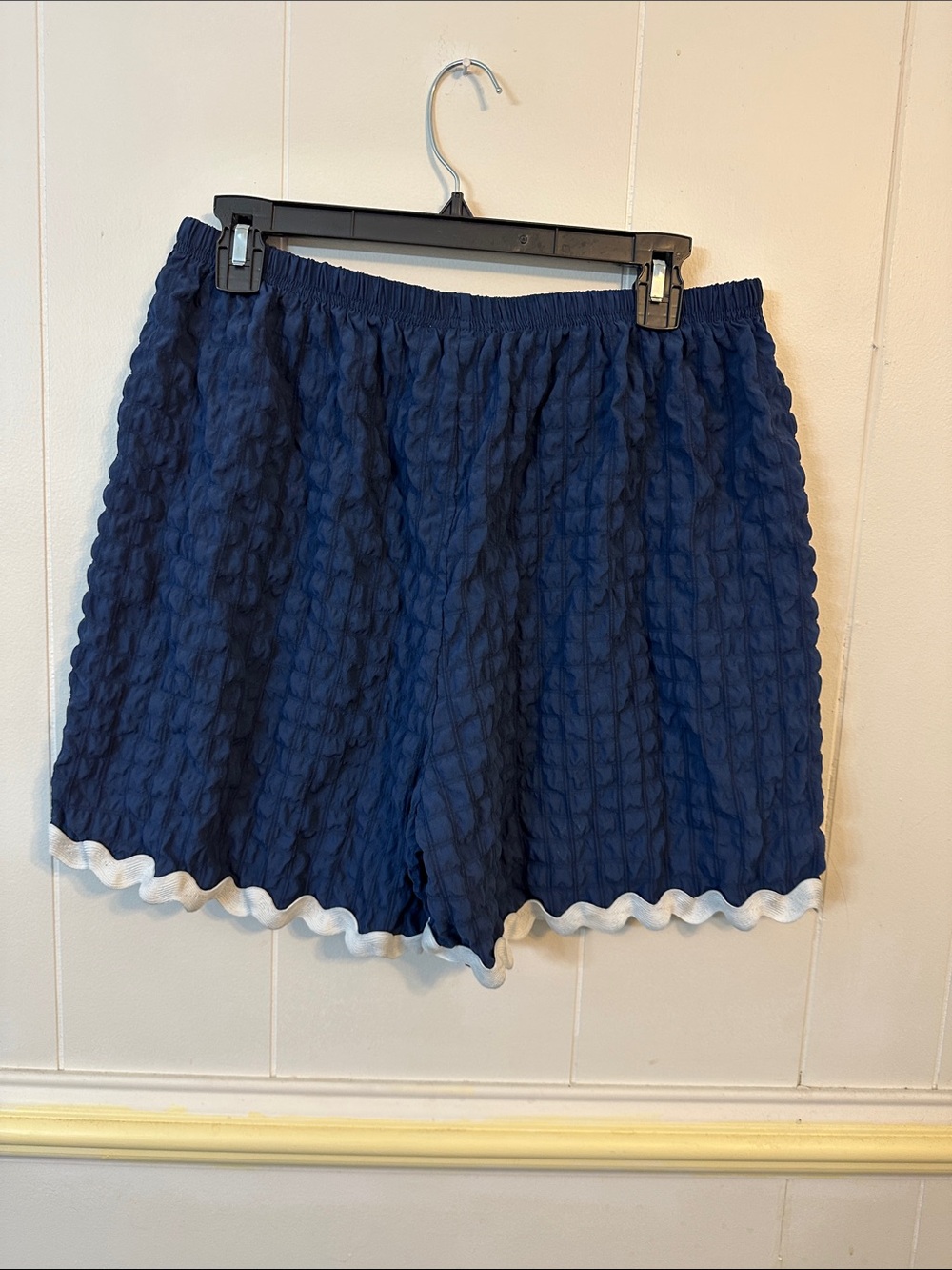 Simply Southern Navy Short Set Pajamas with White Ric Rac Trim - Size XL - Picture 8 of 8